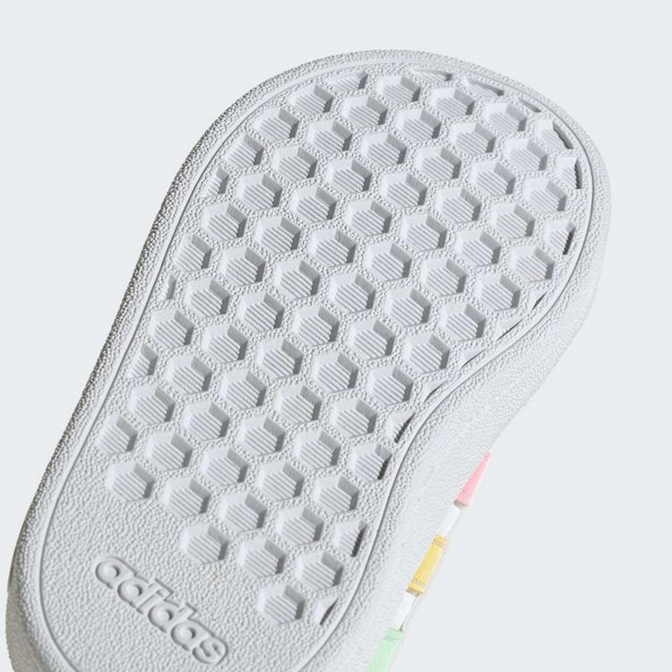 adidas adidas Grand Court Lifestyle Hook and Loop Sneaker Kinder - Cloud White / Pulse Mint / Beam Pink - 8 | SportScheck