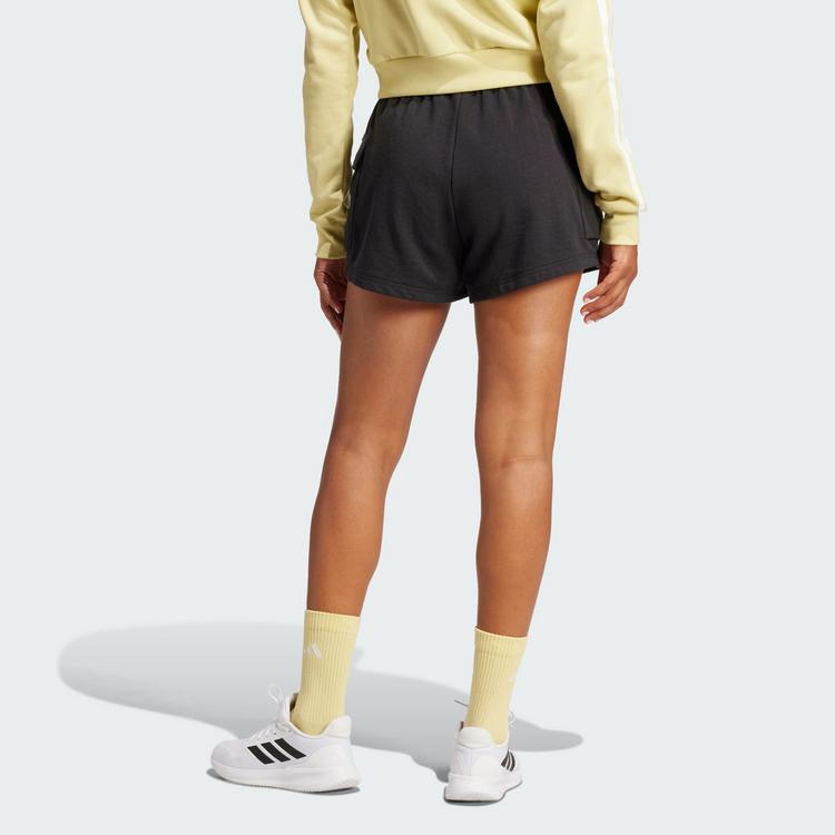 adidas adidas Essentials Small Logo French Terry Funktionsshorts Damen - Black / White - 1 | SportScheck