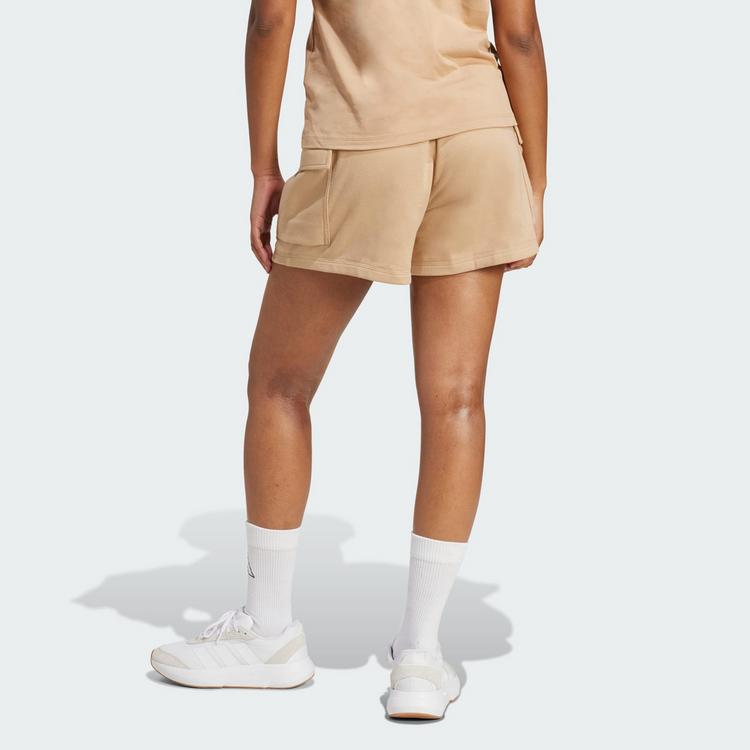 adidas adidas Essentials Small Logo French Terry Funktionsshorts Damen - Warm Sandstone / White - 1 | SportScheck