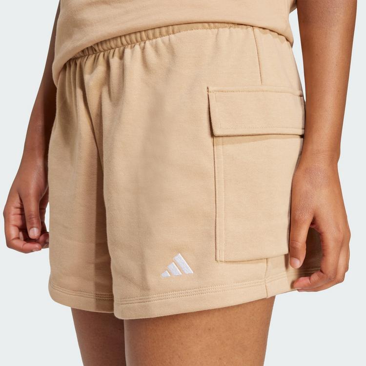 adidas adidas Essentials Small Logo French Terry Funktionsshorts Damen - Warm Sandstone / White - 0 | SportScheck