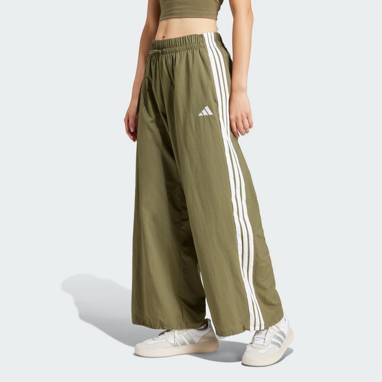 adidas adidas Essentials 3-Streifen Lifestyle Woven Trainingshose Damen - Olive Strata / White - 0 | SportScheck
