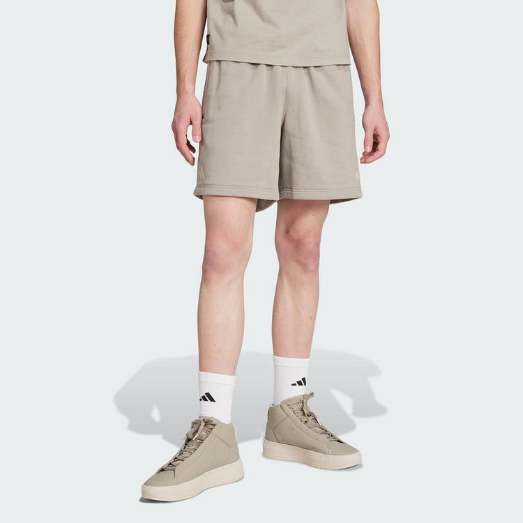 adidas adidas MERCEDES-BENZ AMG PETRONAS FORMULA ONE Shorts Herren - Putty Beige / Beige - 0 | SportScheck