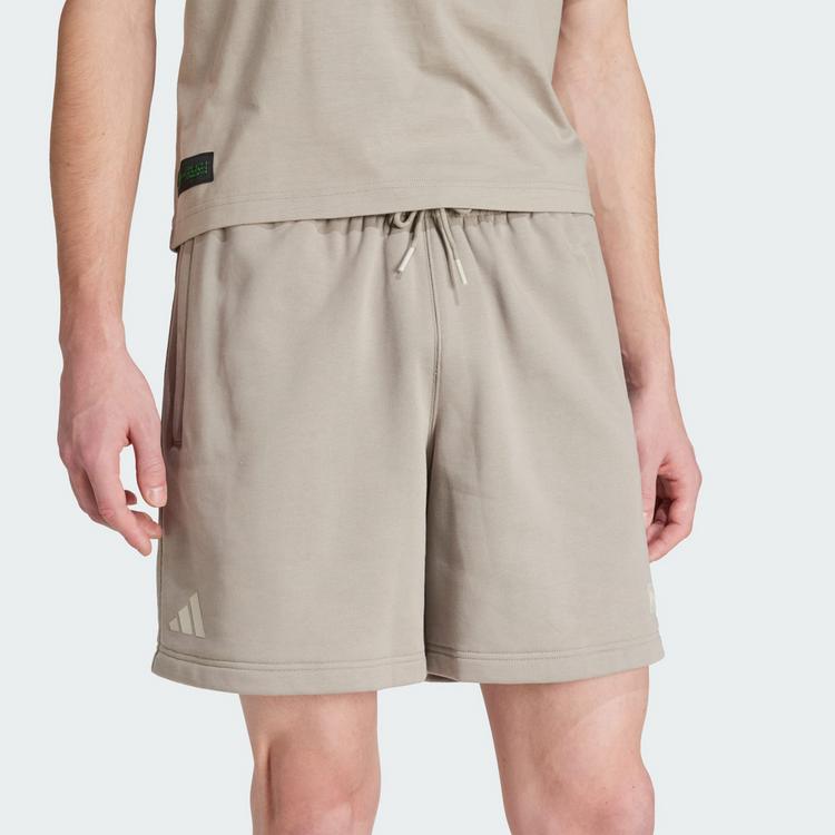 adidas adidas MERCEDES-BENZ AMG PETRONAS FORMULA ONE Shorts Herren - Putty Beige / Beige - 0 | SportScheck