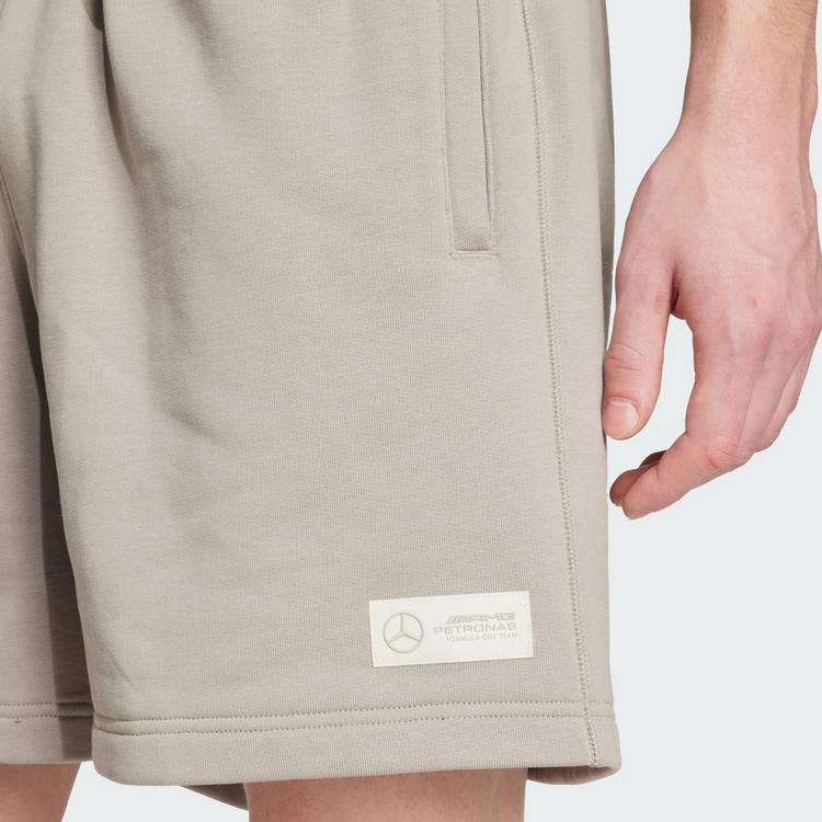 adidas adidas MERCEDES-BENZ AMG PETRONAS FORMULA ONE Shorts Herren - Putty Beige / Beige - 1 | SportScheck