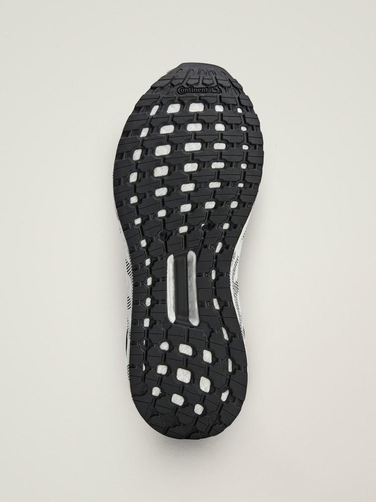 adidas adidas adidas by Stella McCartney Ultraboost Laufschuhe Damen - Core Black / Core Black / Core Black - 2 | SportScheck