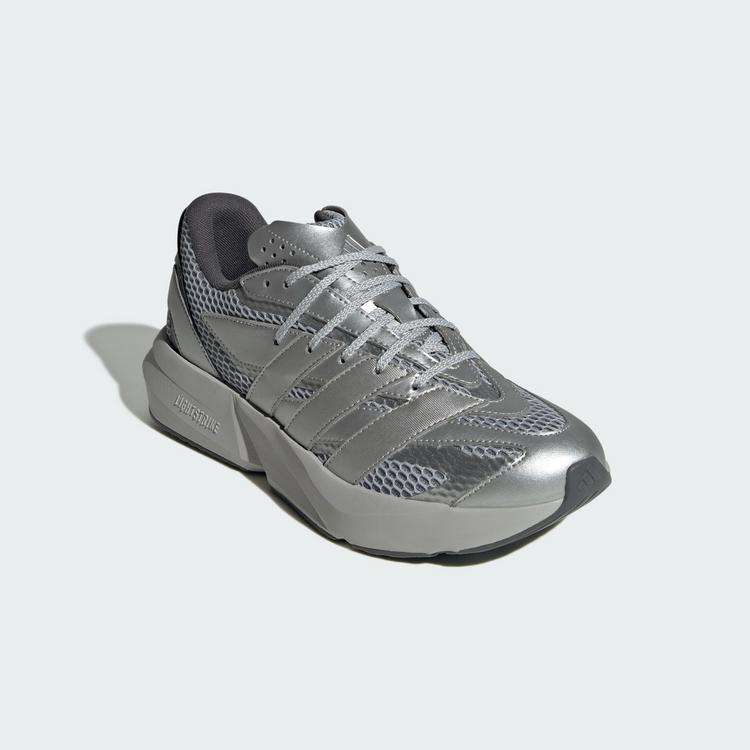 adidas adidas Mercedes-AMG Petronas Formula One Team Fahrradschuhe - Matte Silver / Silver Metallic / Grey Two - 3 | SportScheck