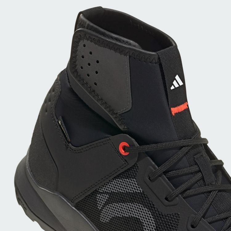 adidas adidas Five Ten Trailcross GORE-TEX Fahrradschuhe - Core Black / Grey Three / Solar Red - 6 | SportScheck
