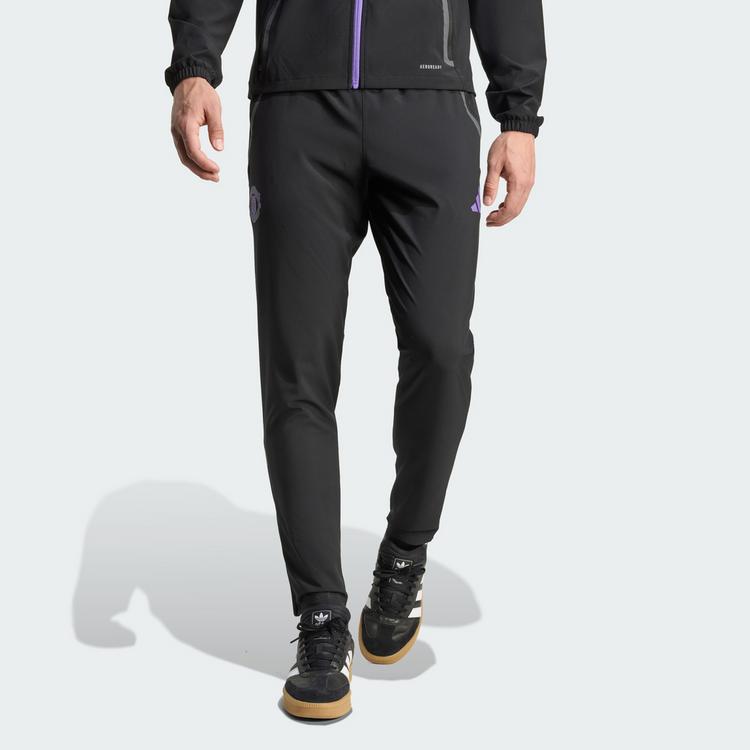 adidas adidas Manchester United Tiro 25 Competition Trainingshose Herren - Black / Purple Rush - 0 | SportScheck