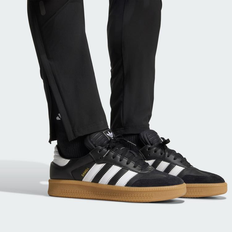 adidas adidas Manchester United Tiro 25 Competition Trainingshose Herren - Black / Purple Rush - 1 | SportScheck