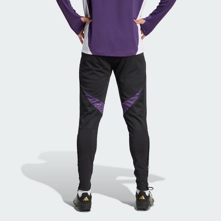 adidas adidas Manchester United Tiro 25 Competition Trainingshose Herren - Black / Aurora Plum / Black - 1 | SportScheck