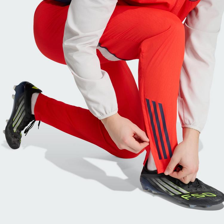 adidas adidas FC Bayern M&uuml;nchen 2025/2026 Tiro25 Trainingshose Herren - Hi-Res Red - 0 | SportScheck