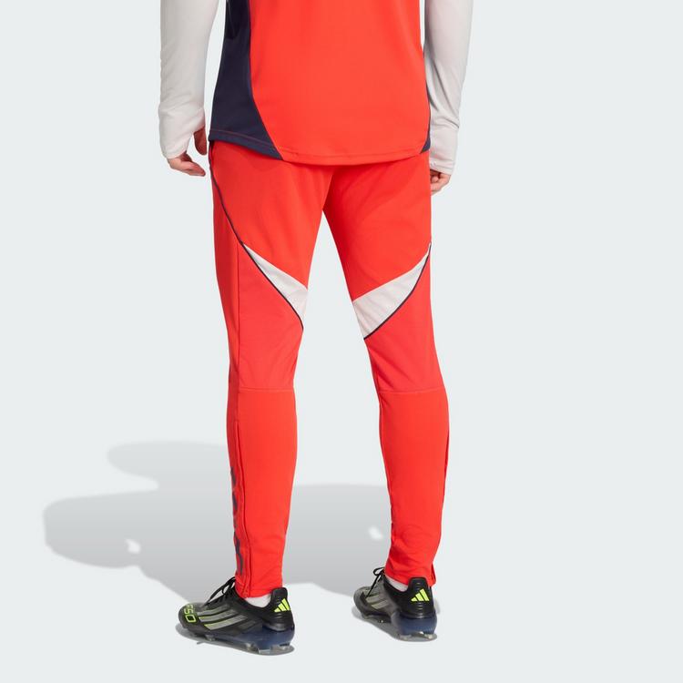 adidas adidas FC Bayern M&uuml;nchen 2025/2026 Tiro25 Trainingshose Herren - Hi-Res Red - 1 | SportScheck