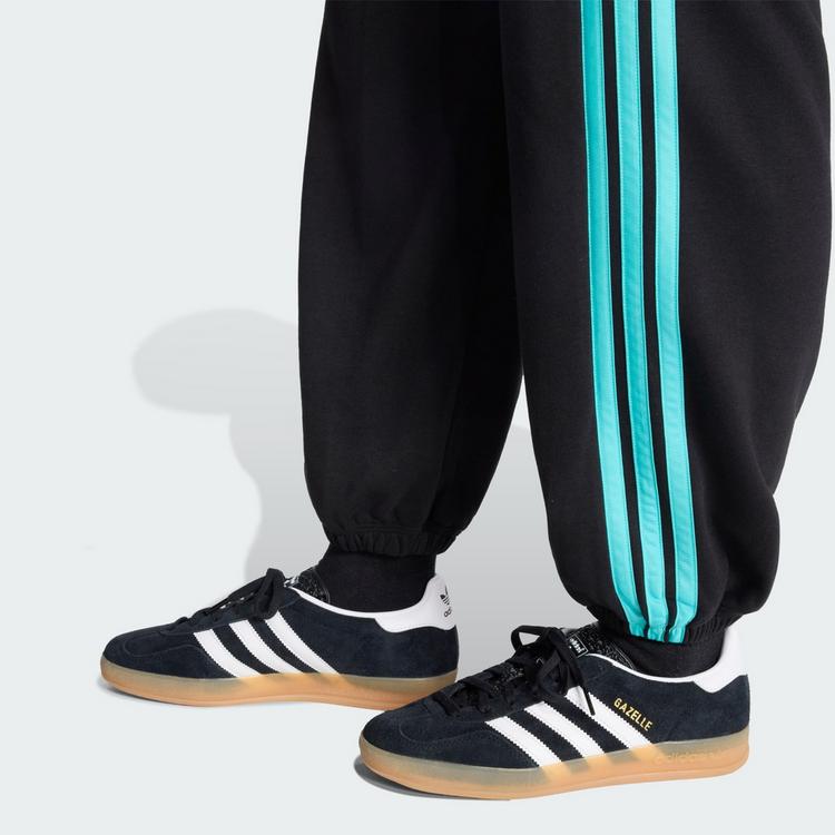 adidas adidas MERCEDES-AMG PETRONAS FORMULA 1 TEAM Fahrradhose Damen - Black / Semi Mint Rush - 1 | SportScheck