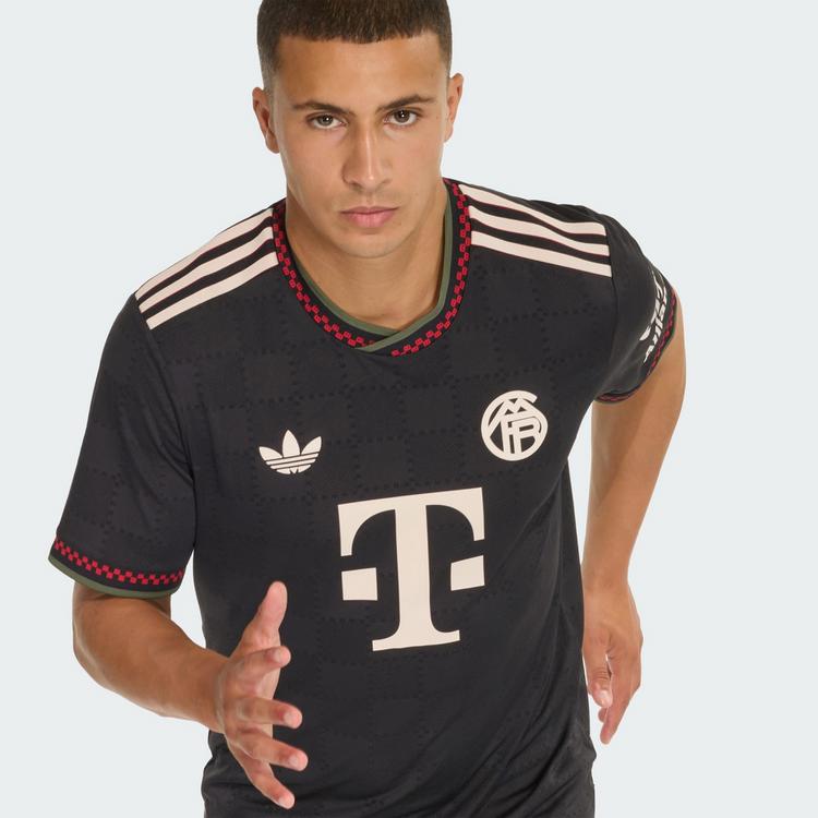 adidas adidas FC Bayern M&uuml;nchen 25/26 Authentic Teamtrikot Herren - Black / Halo Ivory - 1 | SportScheck