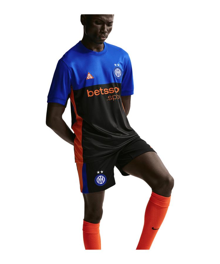 Nike Nike ACG X Inter Mailand 4th Short 2025/2026 Fu&szlig;ballshorts Herren - schwarzorange - 2 | SportScheck