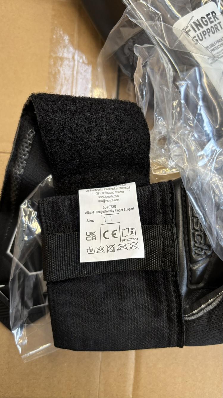 Reusch Reusch Attrakt Freegel Infinity Finger Support Torwarthandschuhe - 7700 black - 6 | SportScheck