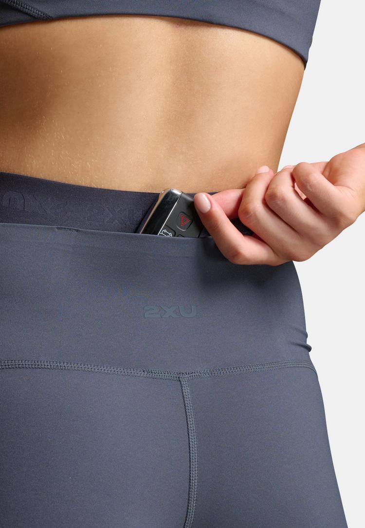 2XU 2XU Form Stash Hi-Rise Comp 6In Tighs Funktionsshorts Damen - india ink-india ink1 - 6 | SportScheck
