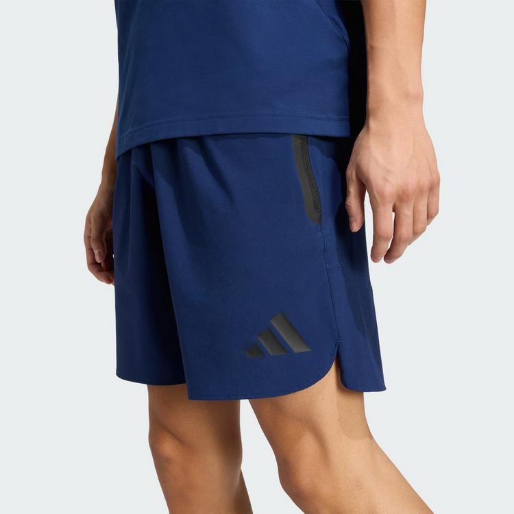 adidas adidas TIRO TRAVEL WOVEN SHORTS Fu&szlig;ballshorts Herren - Team Navy Blue 2 / Black - 0 | SportScheck