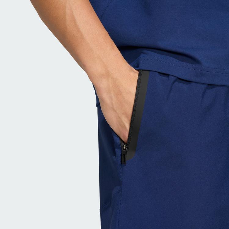 adidas adidas TIRO TRAVEL WOVEN SHORTS Fu&szlig;ballshorts Herren - Team Navy Blue 2 / Black - 1 | SportScheck