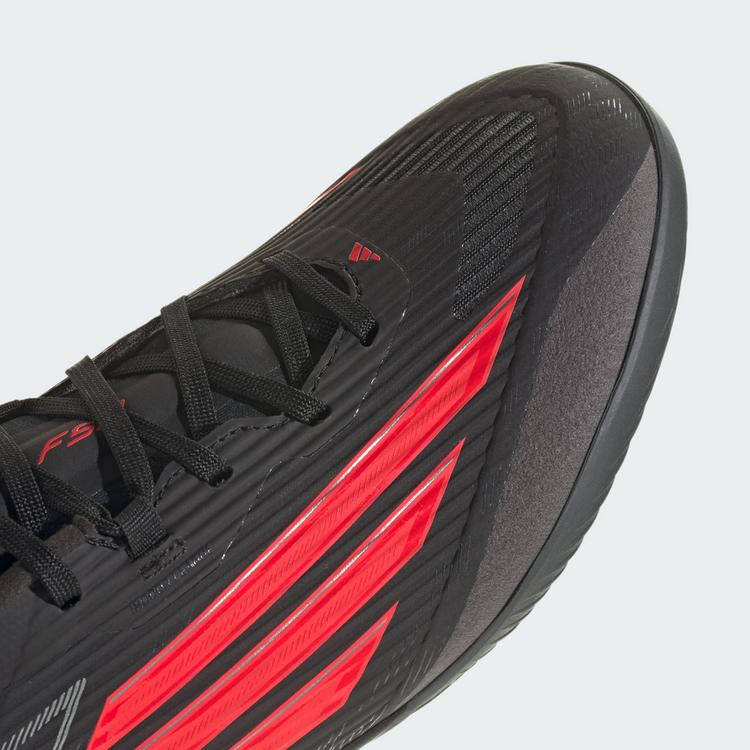 adidas adidas F50 League Fu&szlig;ballschuhe, Hallenb&ouml;den Fu&szlig;ballschuhe - Core Black / Lucid Red / Core Black - 6 | SportScheck