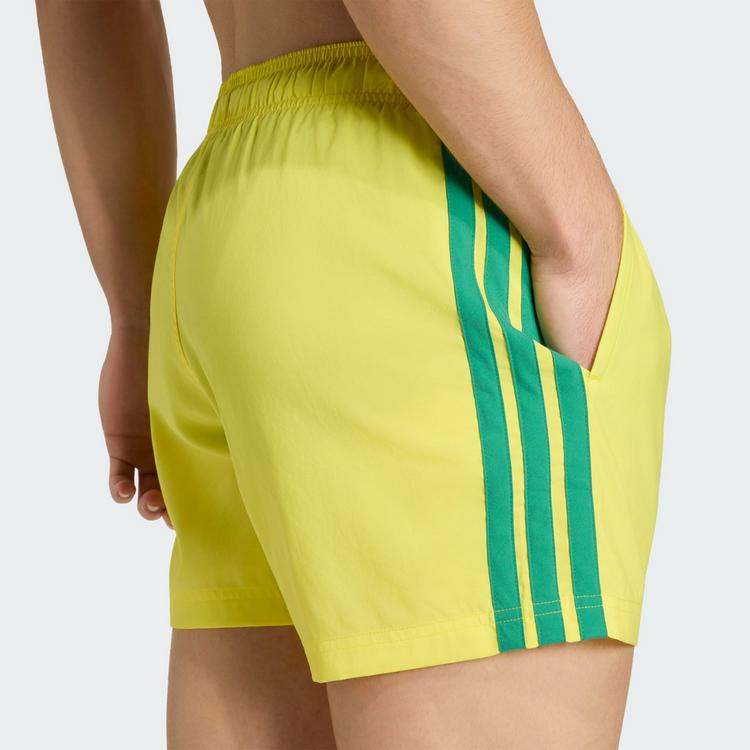 adidas adidas 3-Streifen Badeshorts, 13 cm Badehose Herren - Bright Yellow / Bold Green - 1 | SportScheck