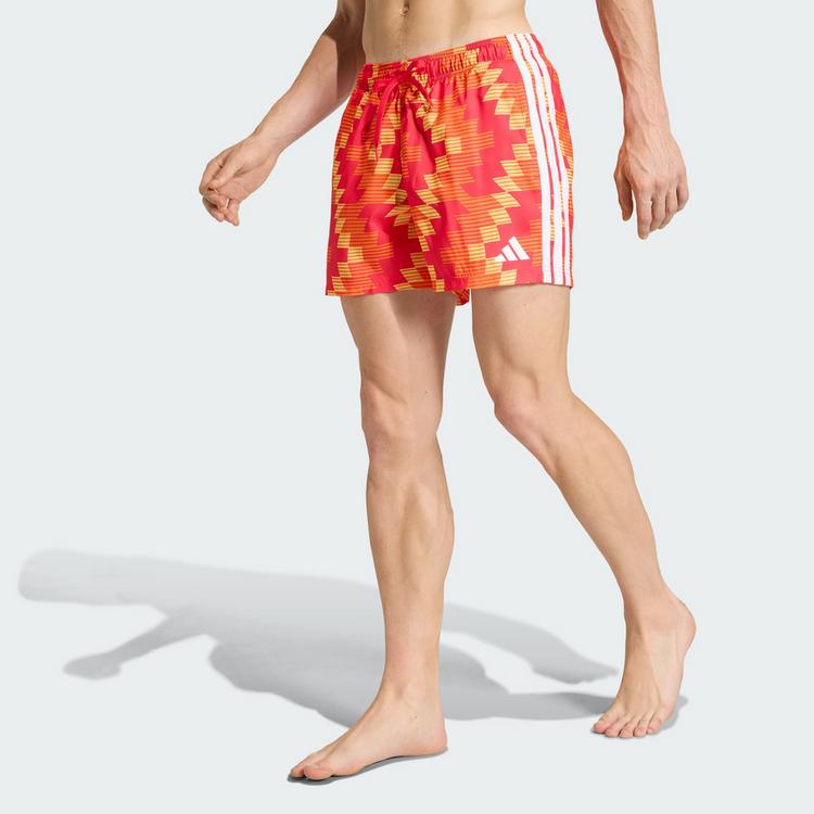 adidas adidas FOOTBALL-INSPIRED GRAPHIC BADESHORTS 5 Badehose Herren - Ice Tangerine / White - 0 | SportScheck