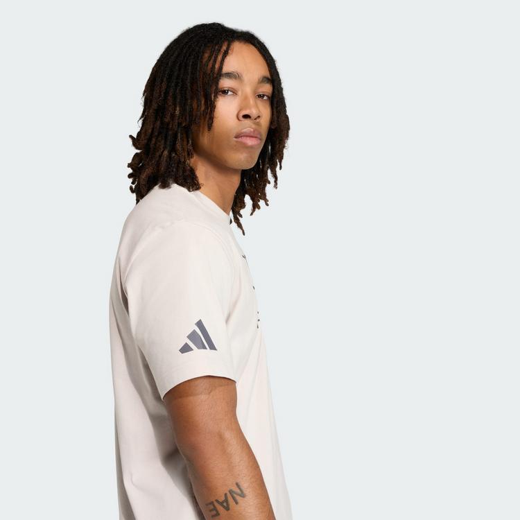 adidas adidas AUDI FORMULA ONE TEAM DNA Grafik T-SHIRT Funktionstop Herren - Chalk Pearl - 0 | SportScheck