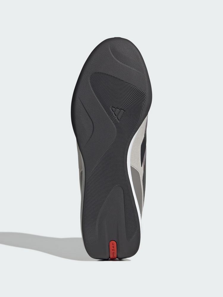 adidas adidas ADIDAS FEROZA MID AUDI REVOLUT F1 TEAM Fahrradschuhe - Chalk Pearl / Utility Black / Hi-Res Red - 2 | SportScheck