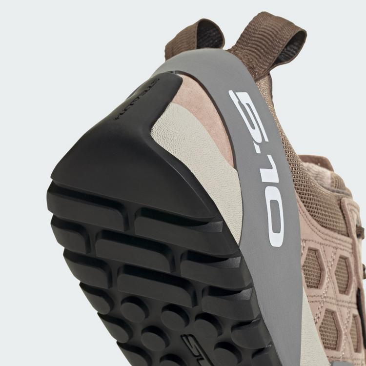 adidas adidas GUIDE TENNIE W Schuh Kletterschuhe Damen - Wonder Taupe / Earth Strata / Grey Three - 7 | SportScheck