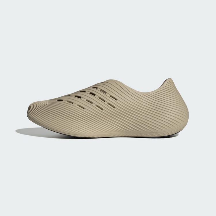 adidas adidas PURECHILL SLIDES Badelatschen Herren - Khaki Three / Gold Rw / Core Black - 5 | SportScheck