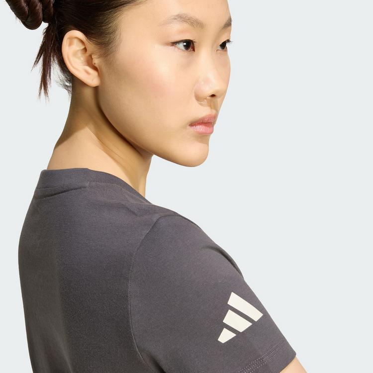 adidas adidas AUDI&nbsp;REVOLUT&nbsp;F1&nbsp;TEAM&nbsp;DNA&nbsp;GRAFIK&nbsp;T-SHIRT Funktionstop Damen - Utility Black - 1 | SportScheck
