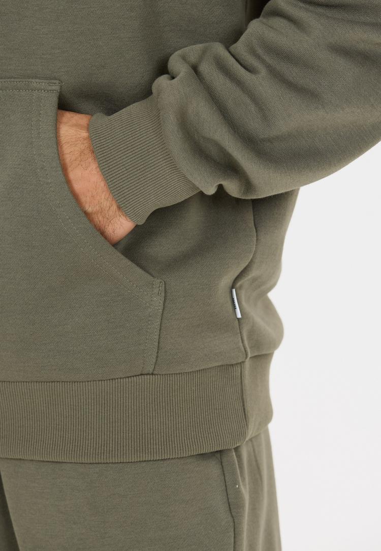 NOU NOU Regent V2 Funktionssweatshirt Herren - 3211 Smokey Olive - 1 | SportScheck