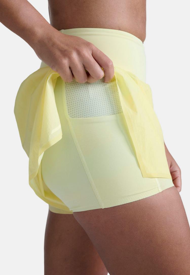 2XU 2XU Aero Hi-Rise 2-in-1 3 Inch Shorts Funktionsshorts Damen - lemon ice-lemon reflective - 6 | SportScheck