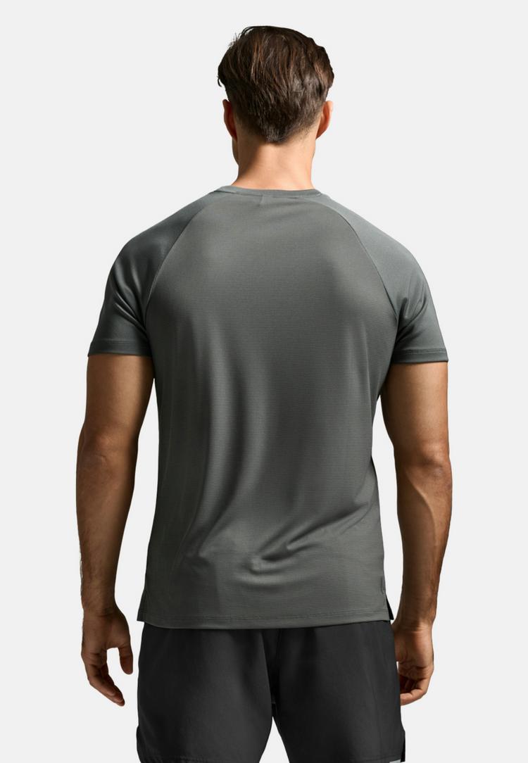 2XU 2XU Aero Mesh Tee Funktionsshirt Herren - jupiter-black reflective - 2 | SportScheck