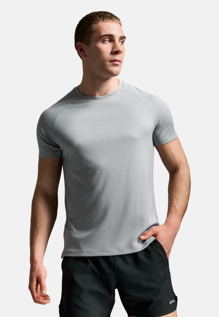 2XU 2XU Aero Mesh Tee Funktionsshirt Herren - weathervane-black reflective - 1 | SportScheck