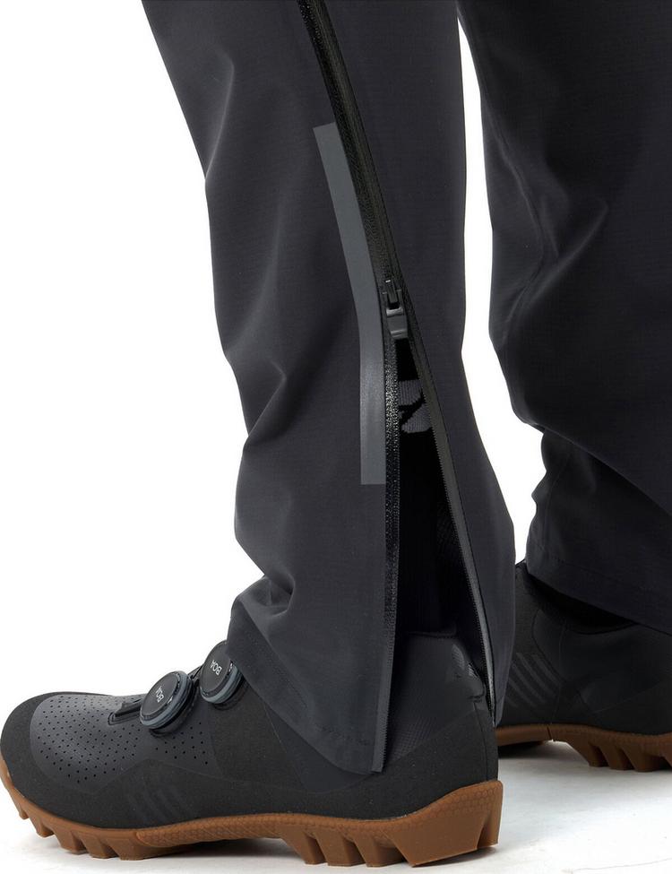 VAUDE VAUDE Women's Kuro Pro Rain Pants Fahrradhose Damen - black - 1 | SportScheck