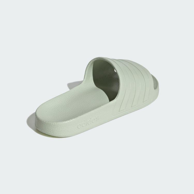 adidas adidas Aqua adilette Badelatschen - Linen Green / Linen Green / Linen Green - 4 | SportScheck