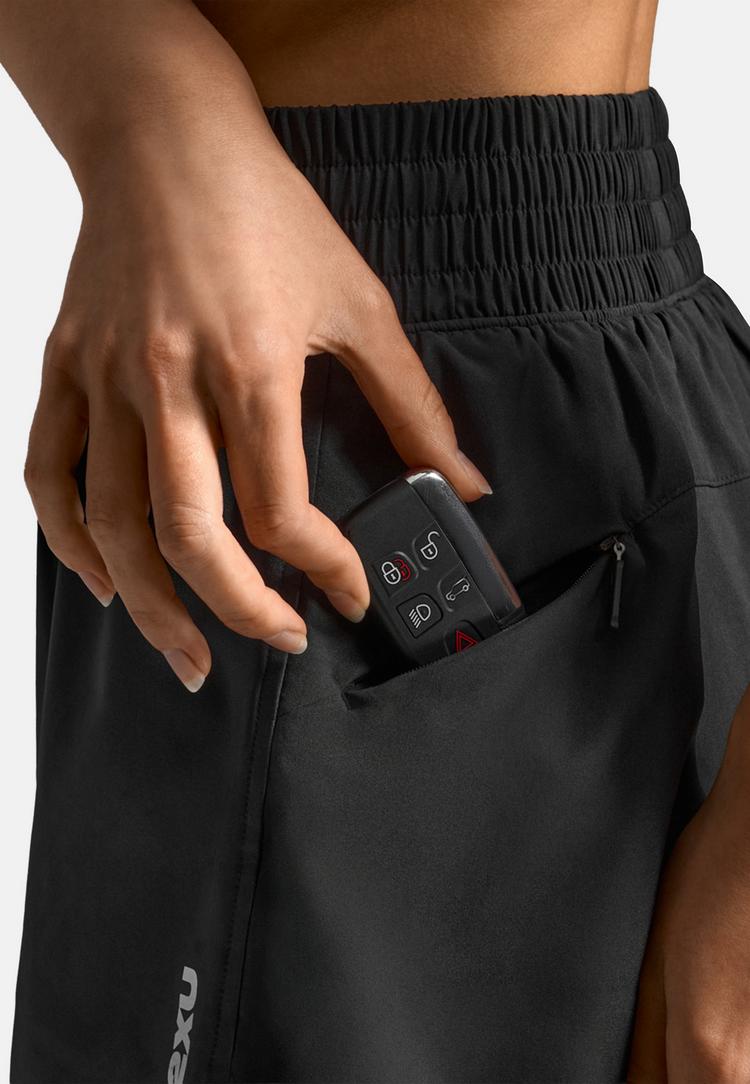 2XU 2XU Aero Hi-Rise 4 Inch Shorts Tights Damen - black-silver reflective - 6 | SportScheck