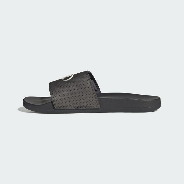 adidas adidas ADILETTE COMFORT AUDI REVOLUT F1 TEAM Slipper - Utility Black / Utility Black / Chalk Pearl - 5 | SportScheck