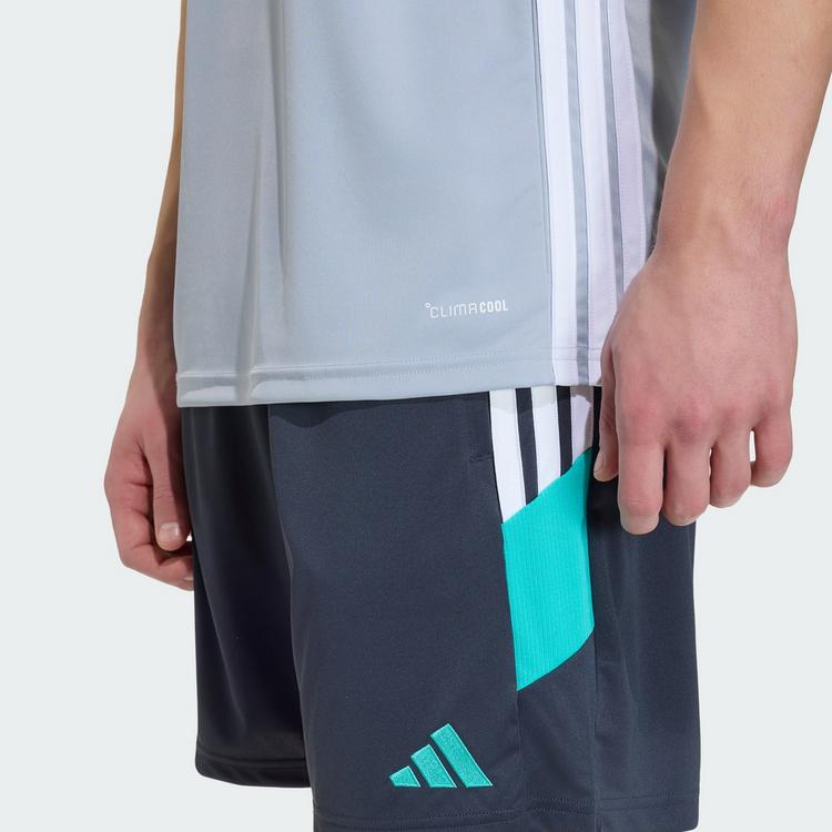 adidas adidas TIRO 26 ESSENTIALS TRIKOT Trikot Herren - Halo Silver / Mint Rush / White - 2 | SportScheck