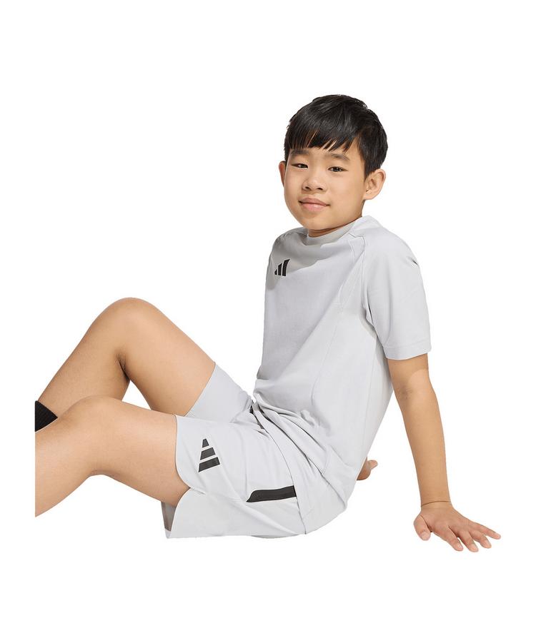 adidas adidas Trio Travel Woven Short Kids Fu&szlig;ballshorts Kinder - grauschwarz - 1 | SportScheck