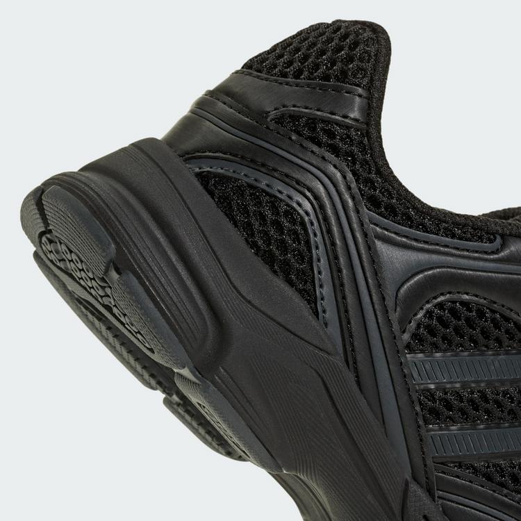 adidas adidas SPIRITAIN KIDS SCHUH Sneaker Kinder - Core Black / Core Black / Grey Six - 7 | SportScheck