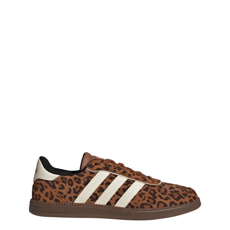 adidas adidas BREAKNET SLEEK SCHUH Sneaker Damen - Dusky Bronze / Cream White / Gum - 0 | SportScheck