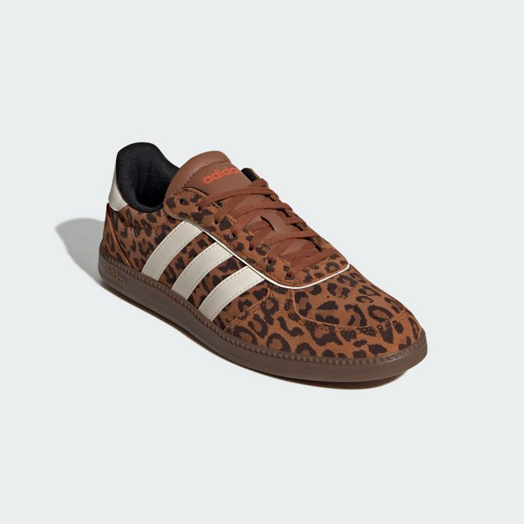 adidas adidas BREAKNET SLEEK SCHUH Sneaker Damen - Dusky Bronze / Cream White / Gum - 3 | SportScheck