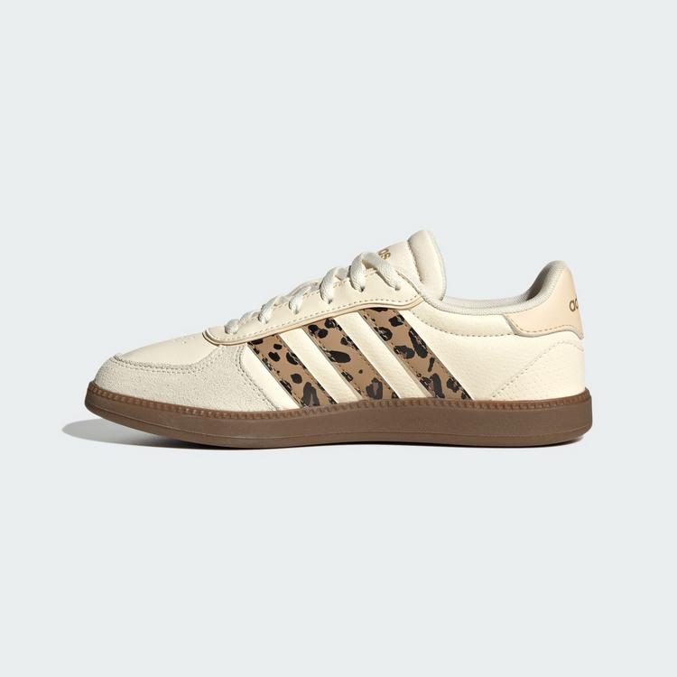 adidas adidas BREAKNET SLEEK KIDS SCHUH Sneaker Kinder - Cream White / Cardboard / Sand Strata - 5 | SportScheck