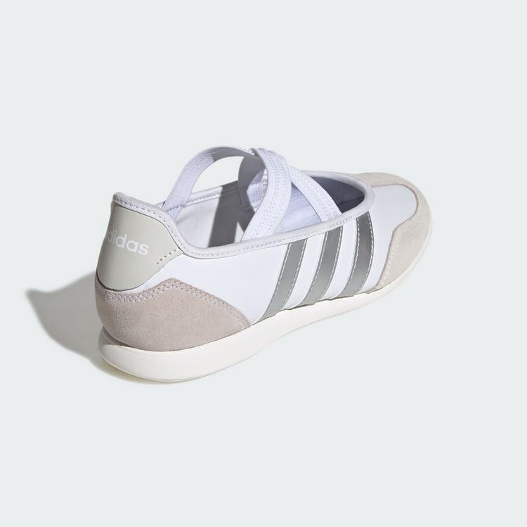 adidas adidas BARREDA MARY JANE SCHUH Sneaker Damen - Cloud White / Silver Metallic / Off White - 4 | SportScheck
