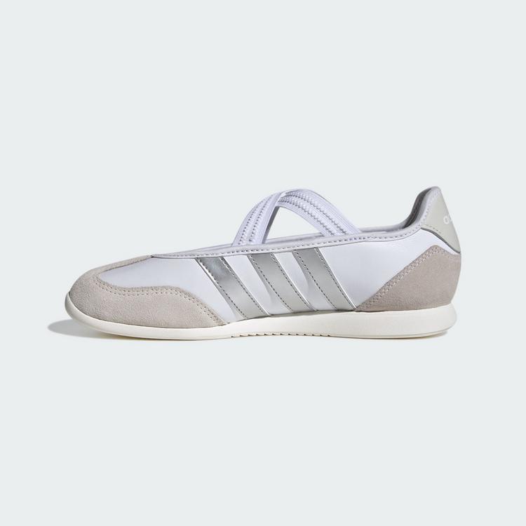 adidas adidas BARREDA MARY JANE SCHUH Sneaker Damen - Cloud White / Silver Metallic / Off White - 5 | SportScheck