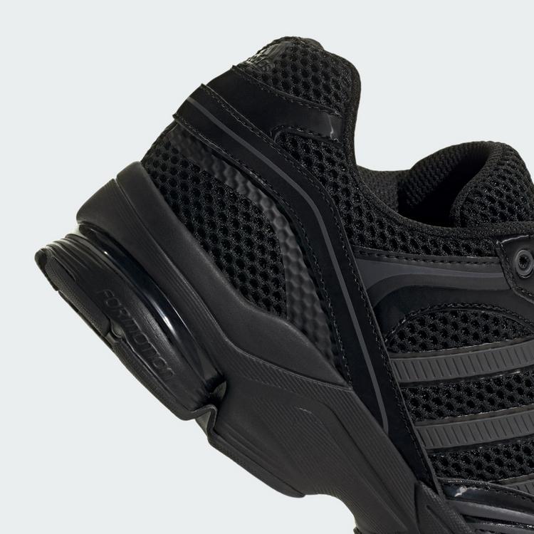 adidas adidas SPIRITAIN 2000 Turnschuh Sneaker - Core Black / Grey Six / Carbon - 6 | SportScheck