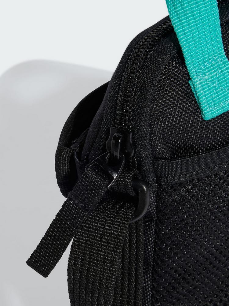 adidas adidas MERCEDES-AMG PETRONAS FORMULA 1 TEAM Umh&auml;ngetasche - Black - 2 | SportScheck