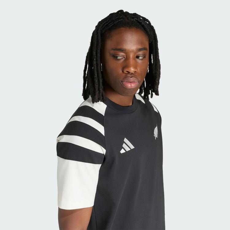adidas adidas All Blacks Freizeit-T-Shirt T-Shirt Herren - Black / Off White - 1 | SportScheck